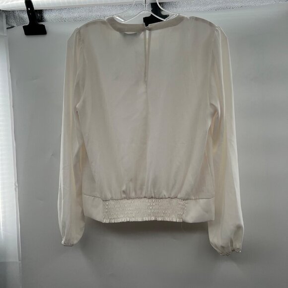 Nine West Women's Sheer Long Sleeve Top Off White Twisted Hem Size Small Keyhole - Picture 7 of 9